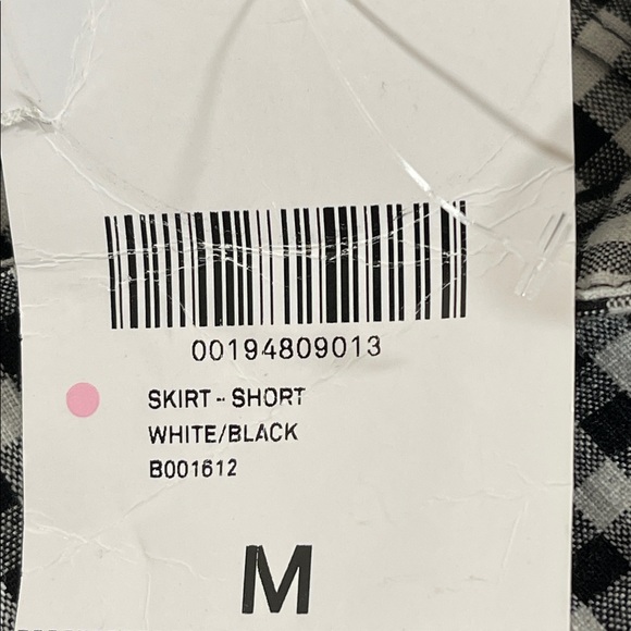 FOREVER 21 Gingham Mini Skirt Size Medium Black & White NEW - Picture 5 of 5